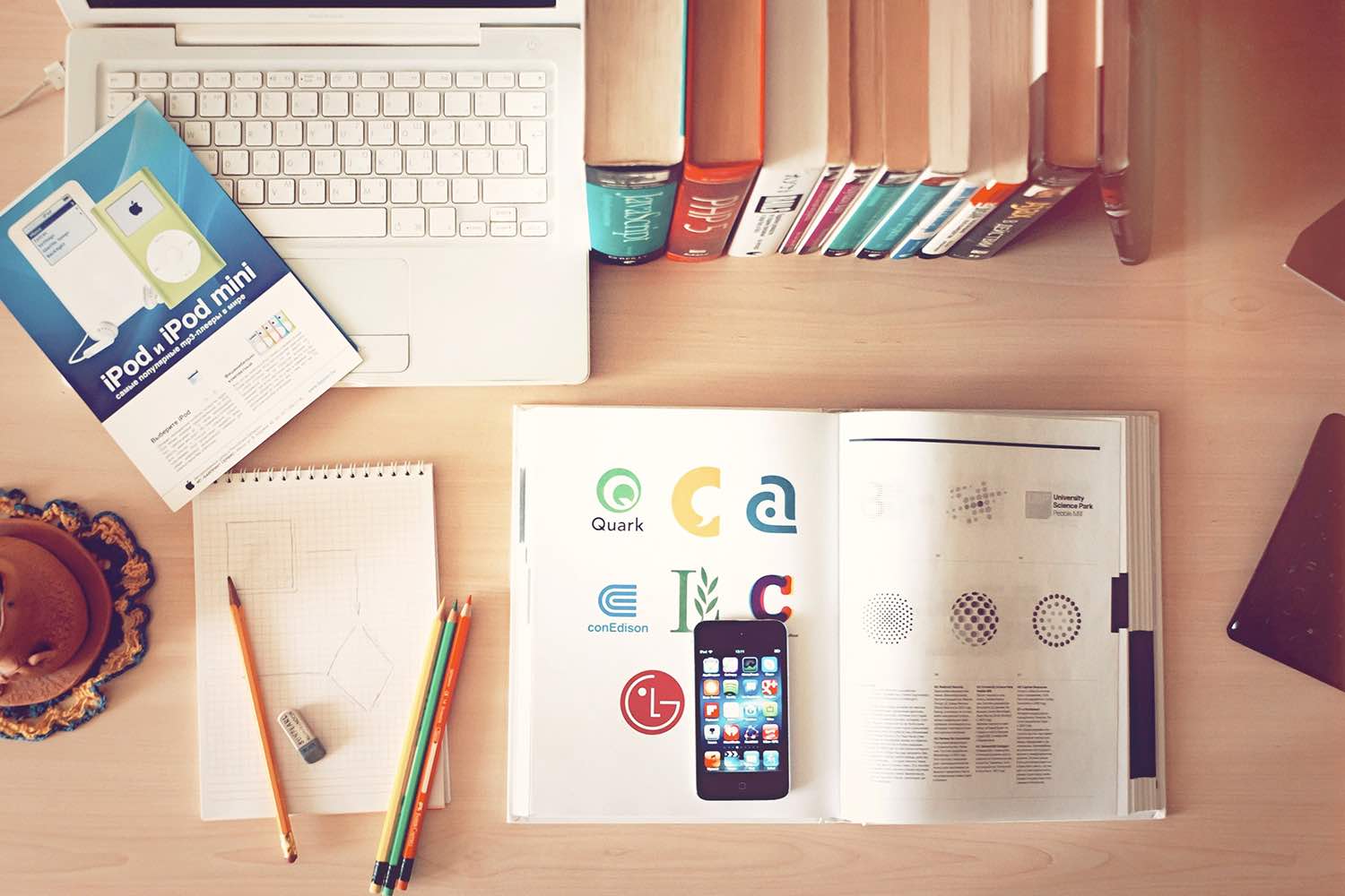 8 Online Graphics Tools To Amp Up Your Brand Design