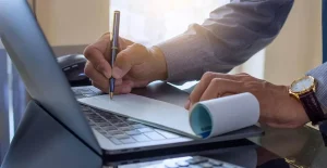 How Much Should a Startup Pay Its Employees?
