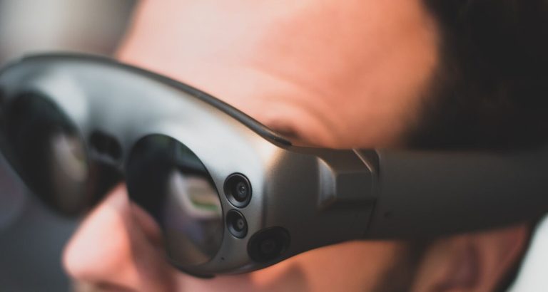 AR Glasses: The New Frontier in Smart Wearable Tech - Jumpstart Magazine